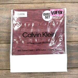 Calvin Klein Queen Sheet Set Red Sketched Lines 100% Cotton 300TC Sateen 4pc NEW
